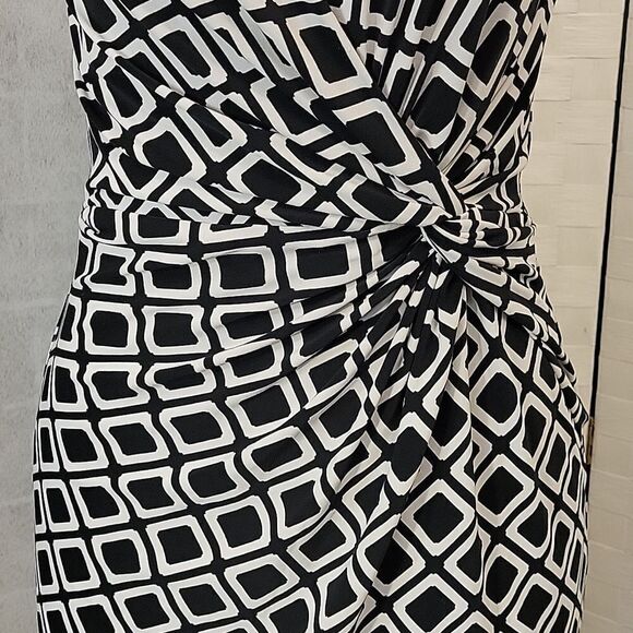 LAUREN RALPH LAUREN GEOMETRIC PATTERN TWIST KNOT BOATNECK JERSEY DRESS - Picture 12 of 16